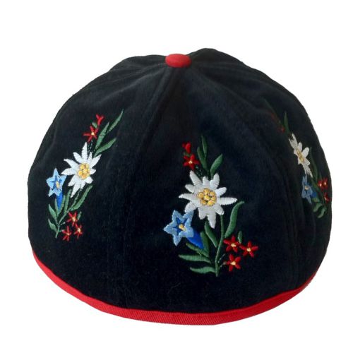 Swiss Beanie with Alpine Flowers